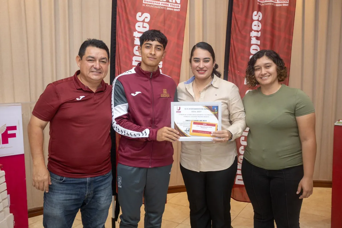 Alcaldesa de Umán  encabezó  abanderamiento de atletas   a la Olimpiada Nacional 2026