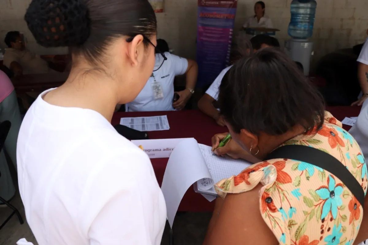 Más de 600 yucatecas buscan acreditar el bachillerato con apoyo de Semujeres