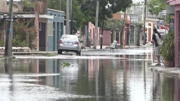 Ciudadanos de Mérida resienten consecuencias de lluvias 