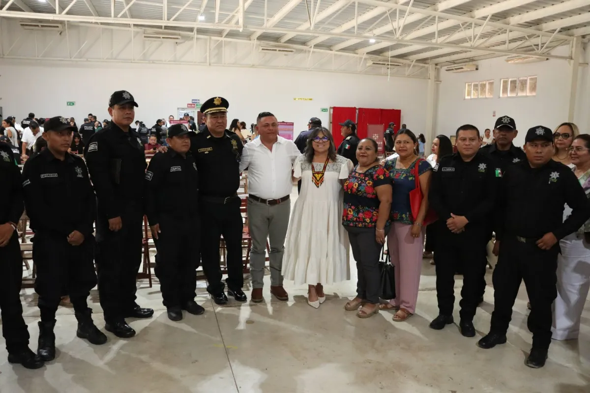 Policías municipales concluyen capacitación para atender violencia de género*