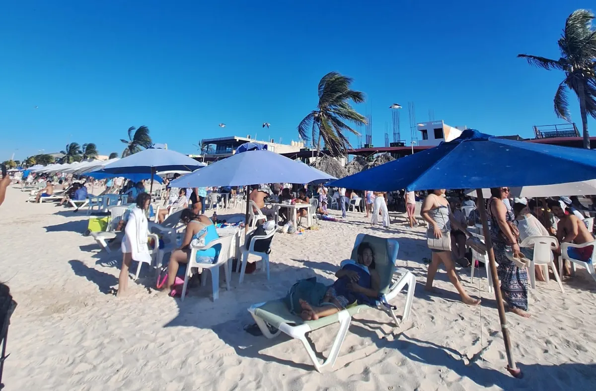 Más de 5 mil visitantes recibió Progreso en primer fin de semana vacacional