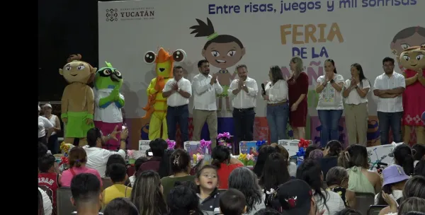 Festejos a la niñez en el el domo del parque lineal "Los Paseos"