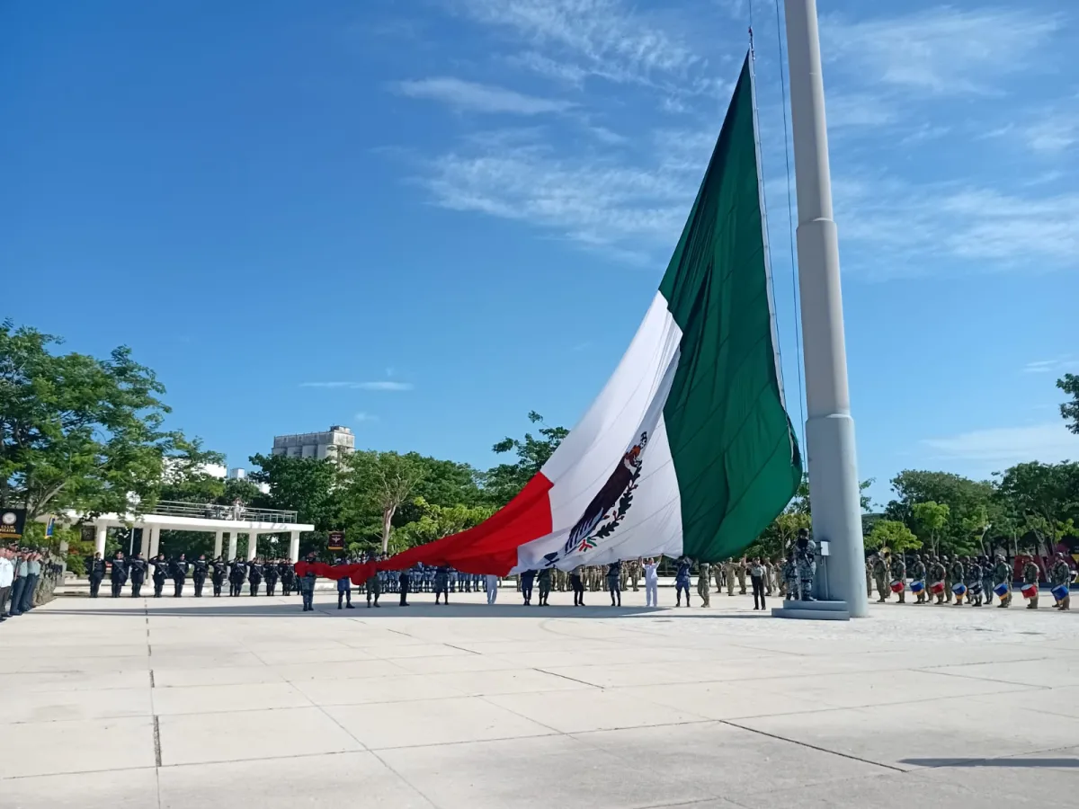 Guardia Nacional preside Izamiento de Bandera en el Gran Parque La Plancha